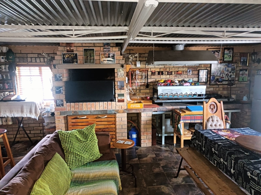 3 Bedroom Property for Sale in Naudeville Free State